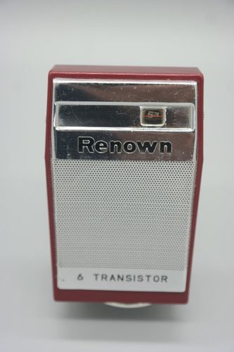 Renown Model NB678 Transistor Radio