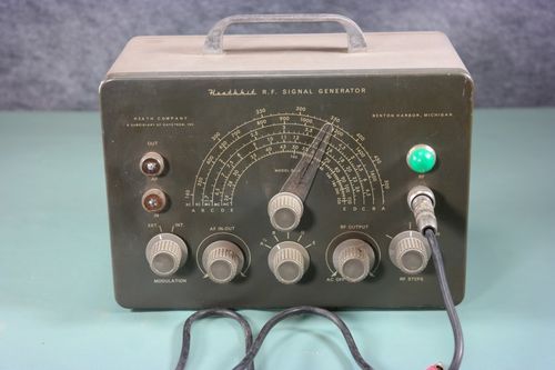 Heathkit Model SG-8 RF Signal Generator