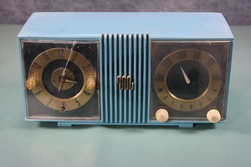 Motorola Tube Clock Radio