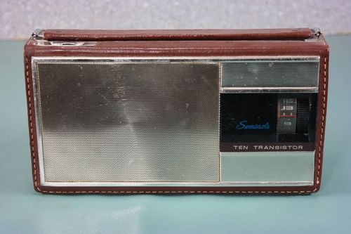 Seminole Model 1020 Transistor Radio