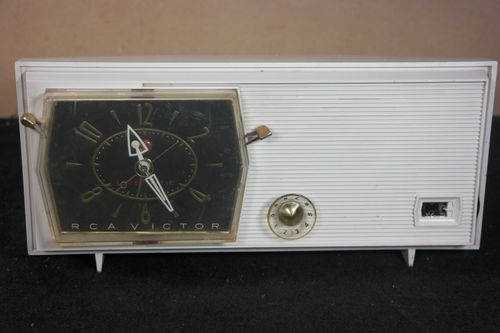RCA Model C-2E Plastic Tube Clock Radio